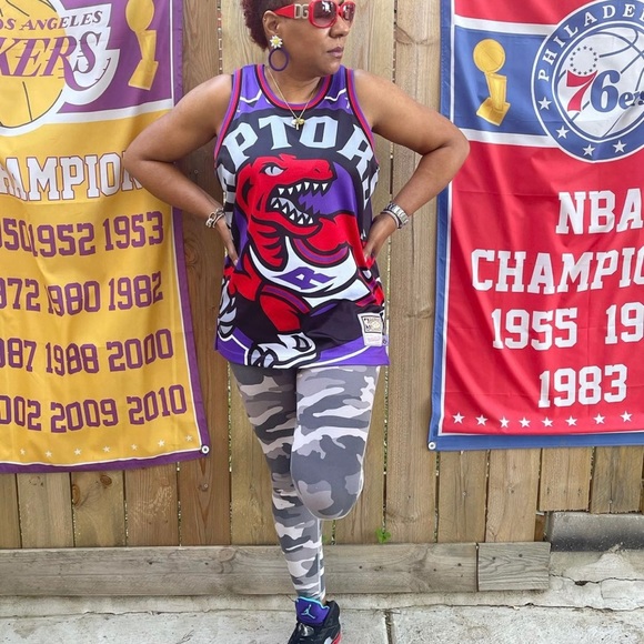 Men’s Sz/M Mitchell & Ness Hardwood Classics Nostalgia Co. Raptors Jersey - Picture 2 of 6